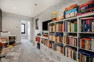 Photo 29- click for photo gallery